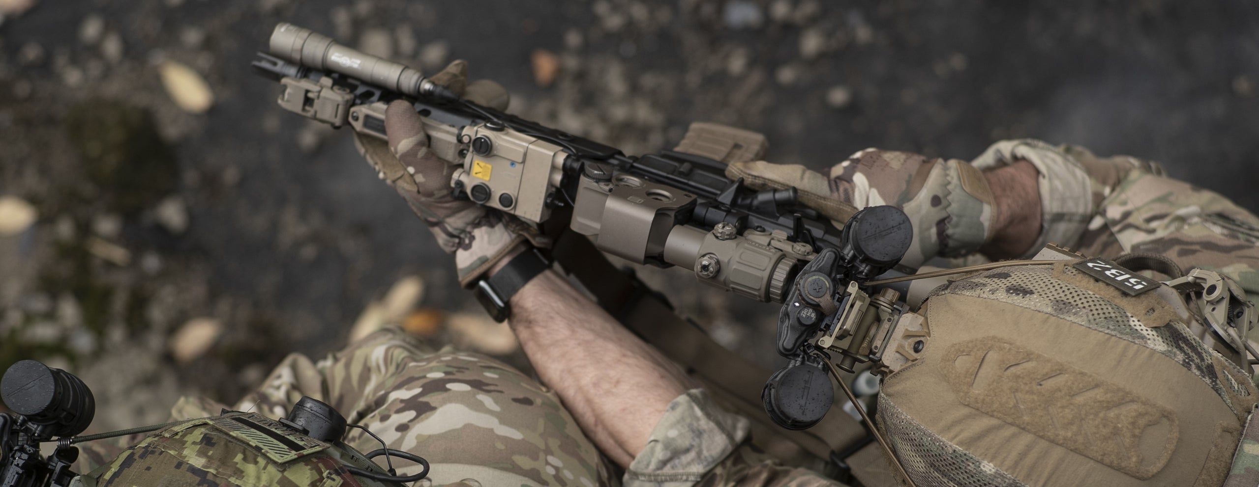 美品SUREFIRE BODY-ASSEMBRY&M49ダブルスクリューマウント SureFire M640DF Scout Light Pro - Dual Fuel - 1500 Lumens – SA